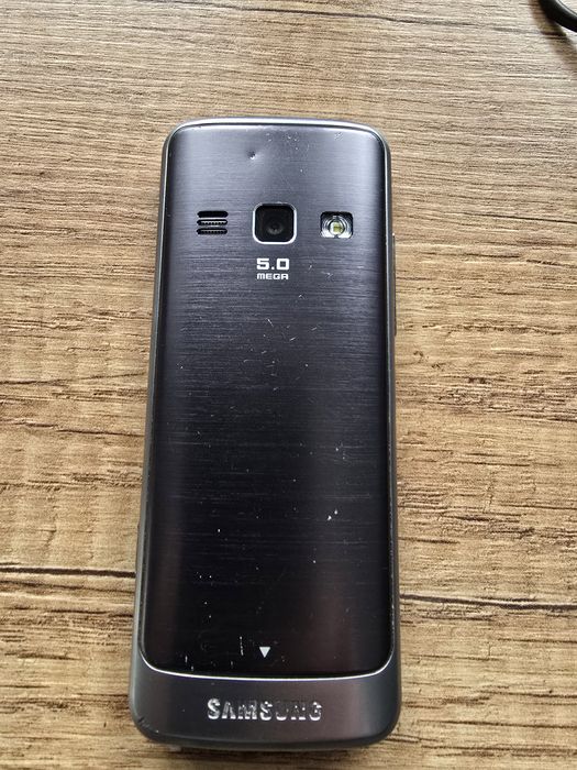 Telefon Samsung GT-S5611