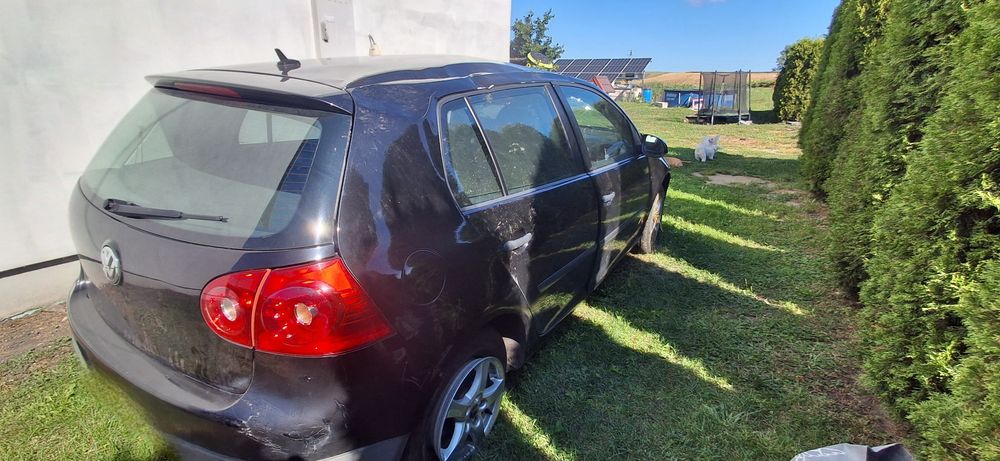 VW Golf 5 Uszkodzony