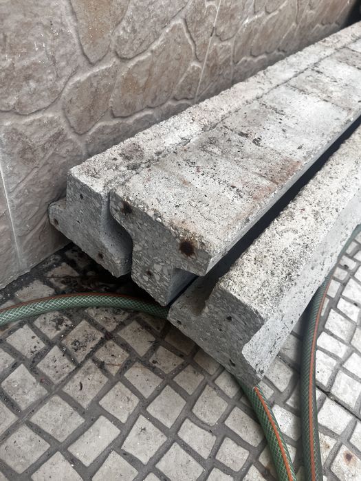 3x Vigotas em betão 1,29m e 1,80m