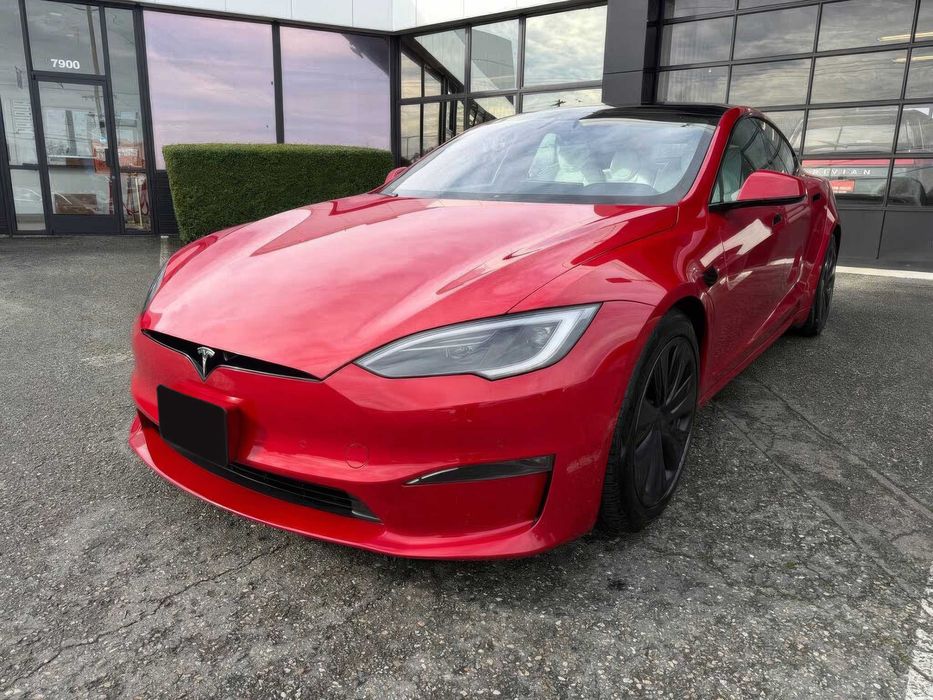 Tesla Model S      2022