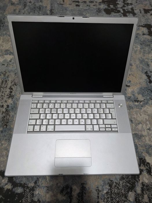 Macbook Pro (A1211)