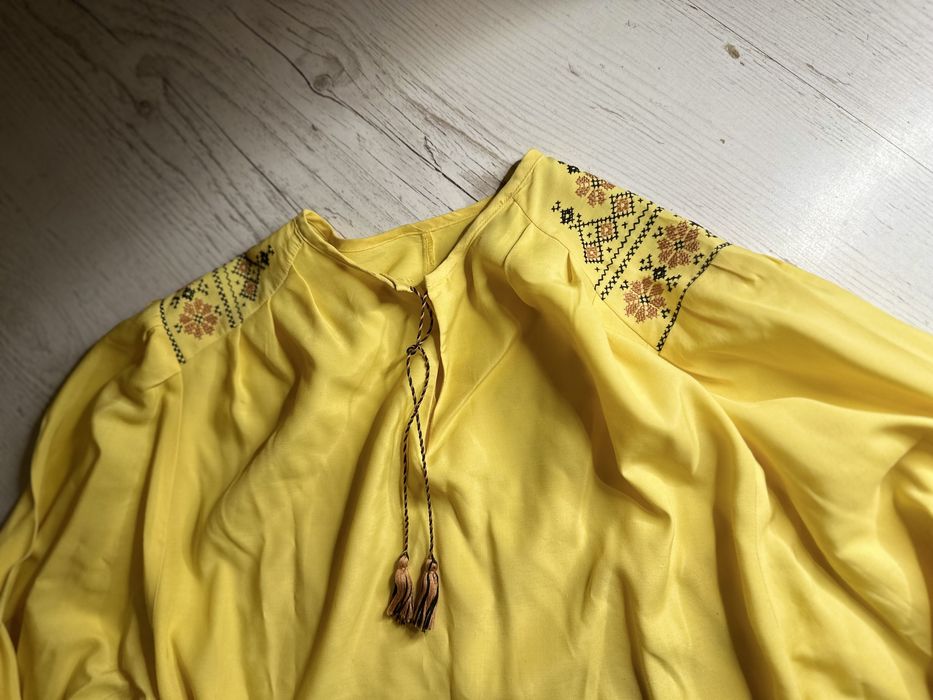 Вишиванка стильна