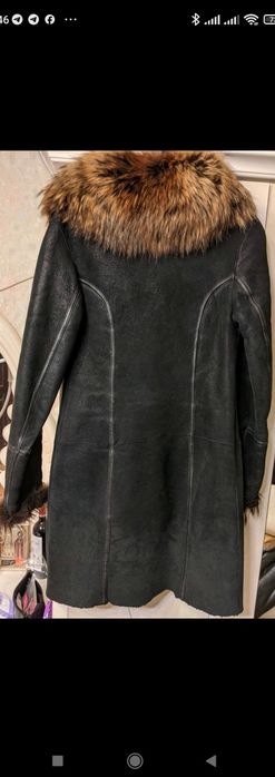 Продам дублёнку женскую  натуральную р.S