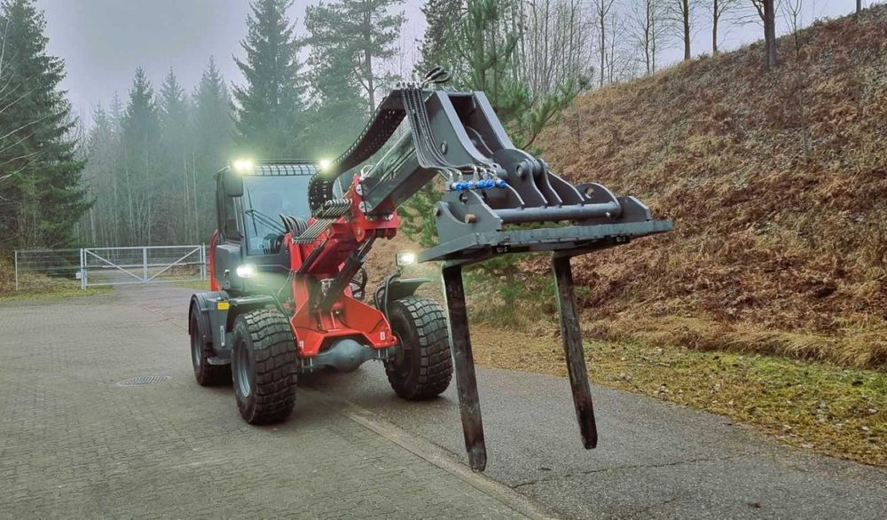 Ładowarka teleskopowa – przegubowa HORNET HMA 825T