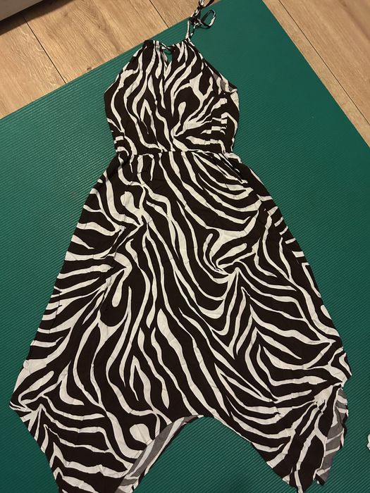 Sukienki 2, bluzki 2, sweter 38/M