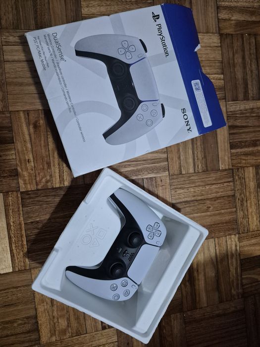 Comando Ps5 novo ainda na garantia