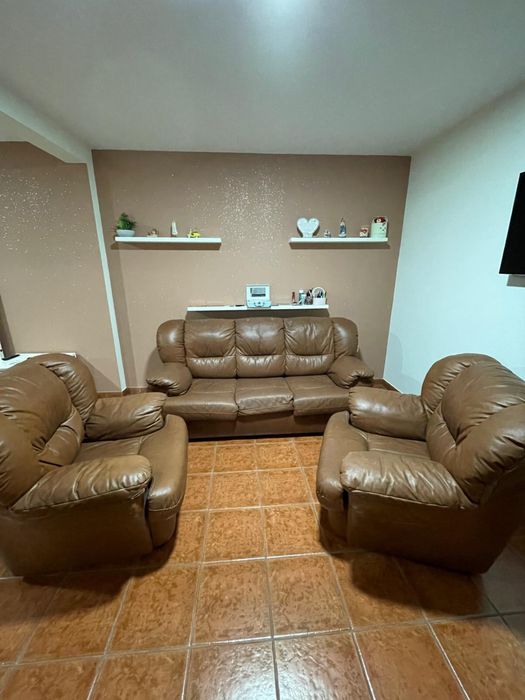 sofás cabedal castanho