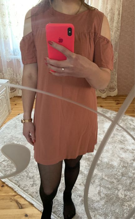 Плаття ніжно рожевого кольору