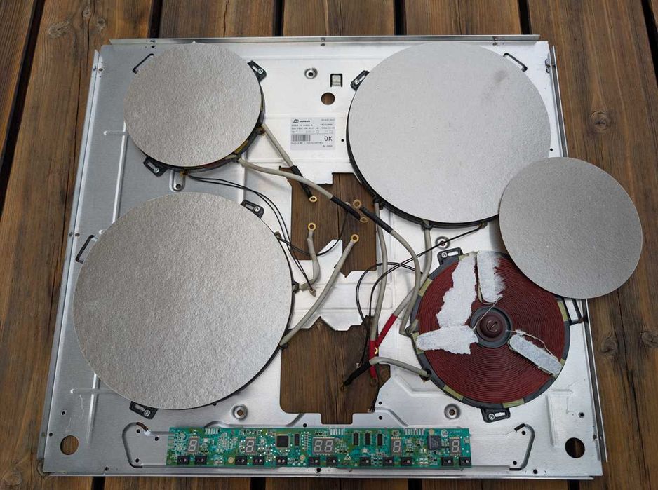 Placa Indução Hotpoint Ariston - Para peças