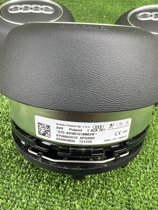Подушка безопасности водителя Airbag Audi A1 Audi A3 / S3 / RS3