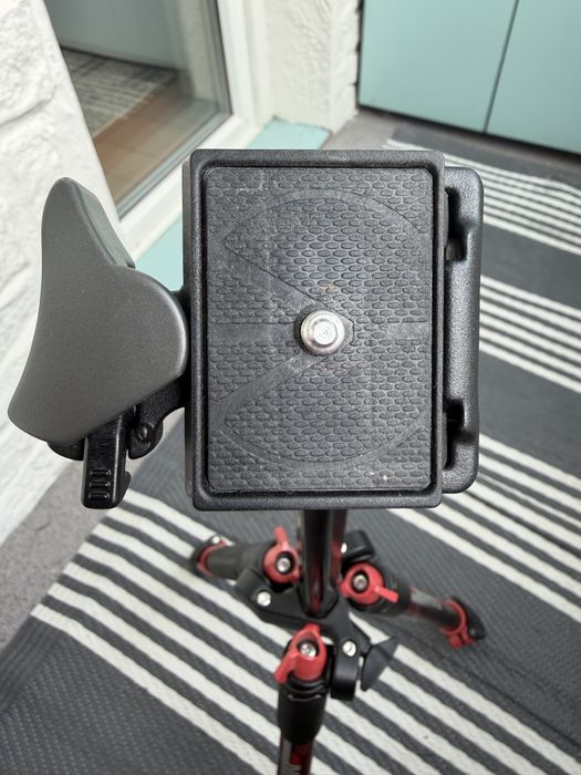 Штатив Manfrotto Be Free mkbfra4rd-bh