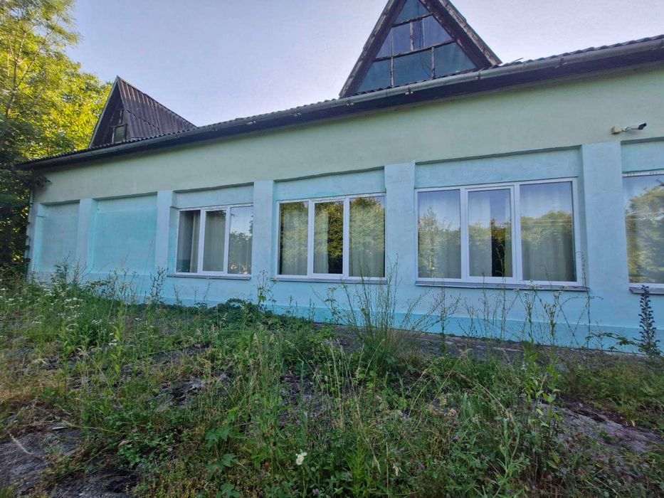 Продаж комерційного (виробничого) приміщення с. Лінці