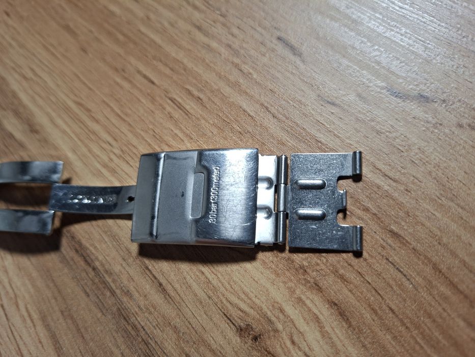 Oryginalne zapięcie do zegarka Longines 22 mm. Używane bez wad.