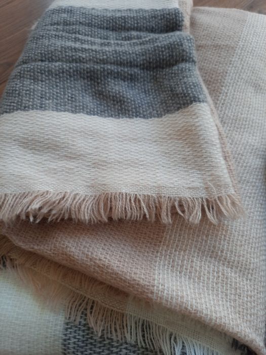 Chusty zimowe - 2 sztuki - 30 zł