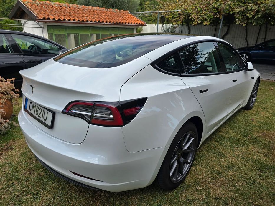 Tesla Model 3 Standard Range Plus RWD