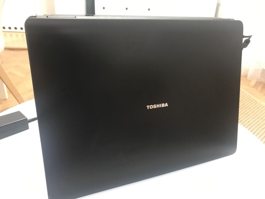 Laptop Toshiba intel Pentium coreDuo