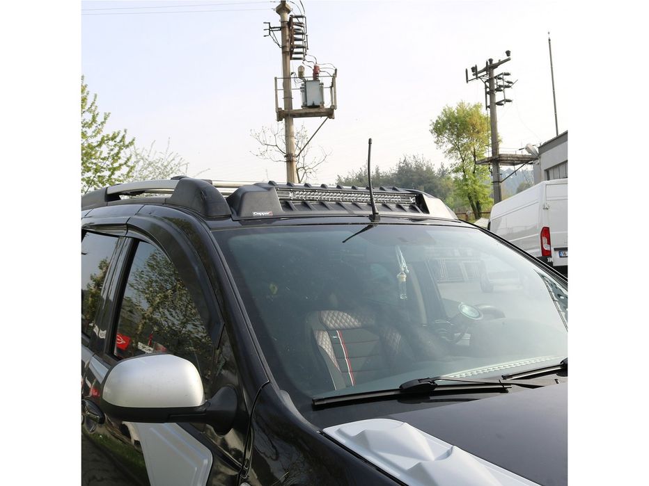 Renault Duster 2008-2017 рр. Козирьок лобовога скла V3 (LED)