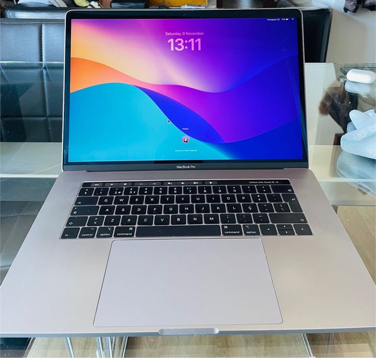MacBook Pro 15 polegadas 2018, 256G, 16RAM