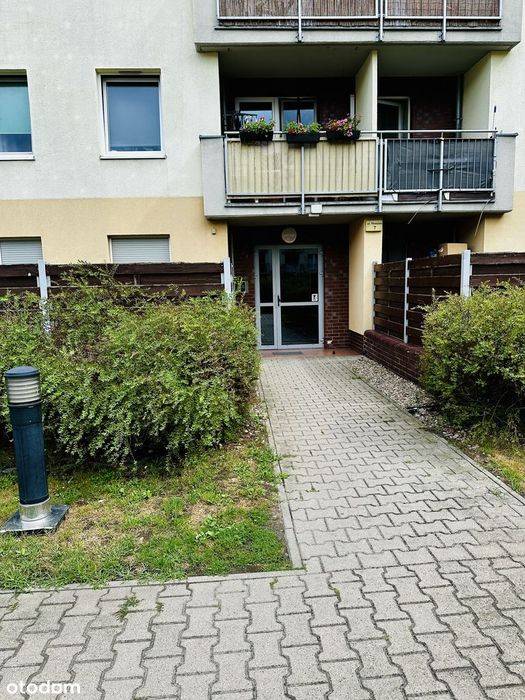 2 pokoje z balkonem po remoncie + klimatyzacja + parking – Mosiężna