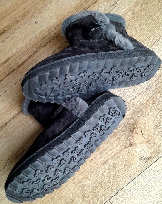 Buty damskie zimowe śniegowce r.40 NOWE