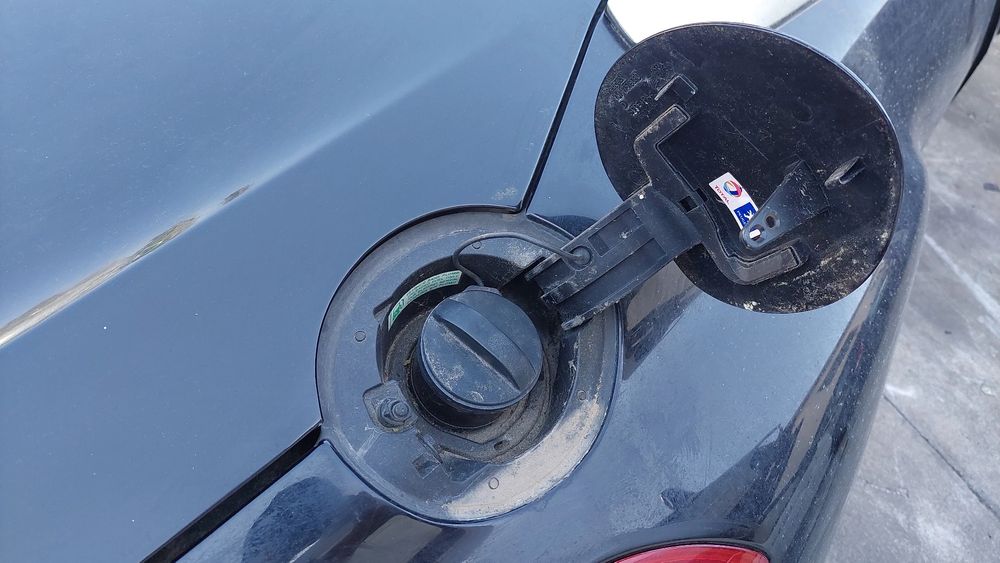 Tampa depósito combustível PEUGEOT RCZ