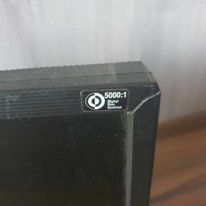 Монітор LG Flatron L1953S