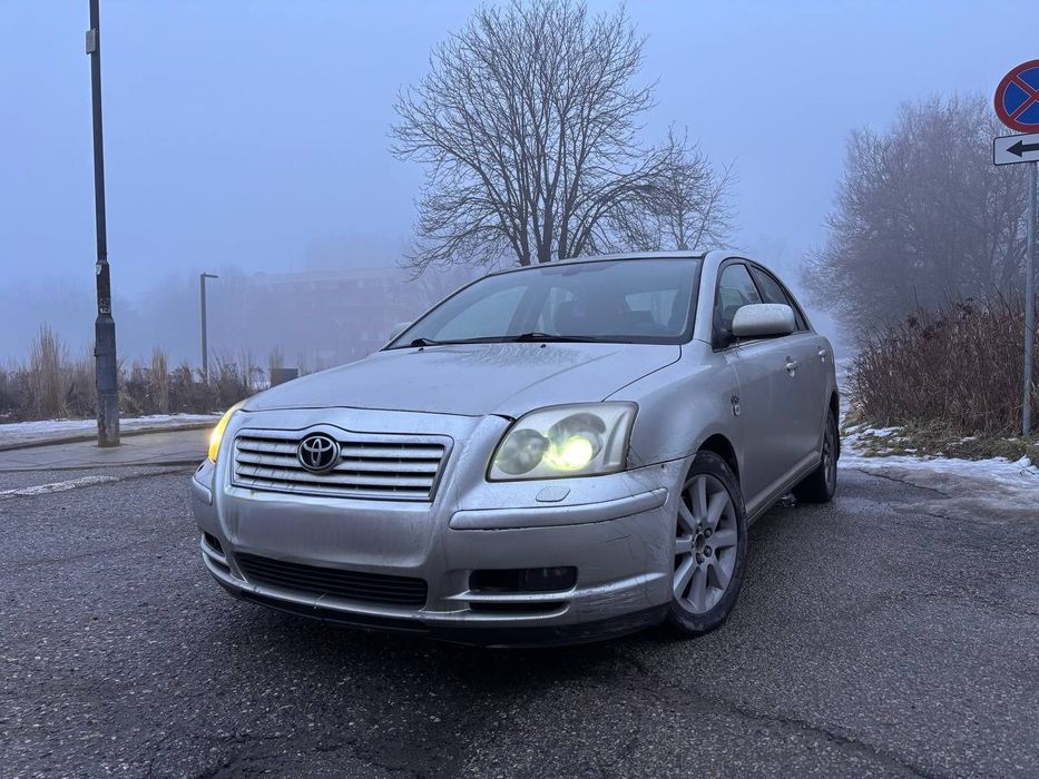 Тайота Авенсис 2,0 D для війскових