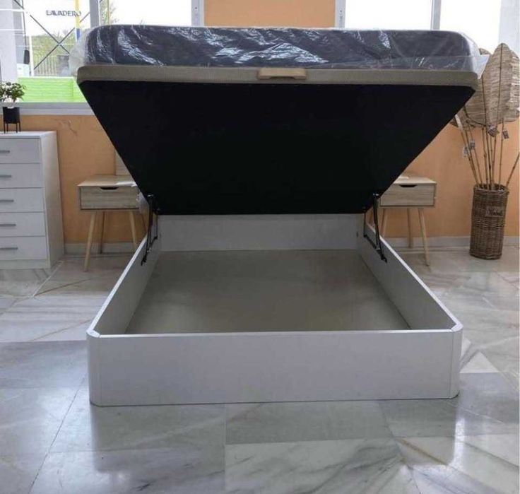 CAMA COM ARMAZENAMENTO - ENVIO GRÁTIS