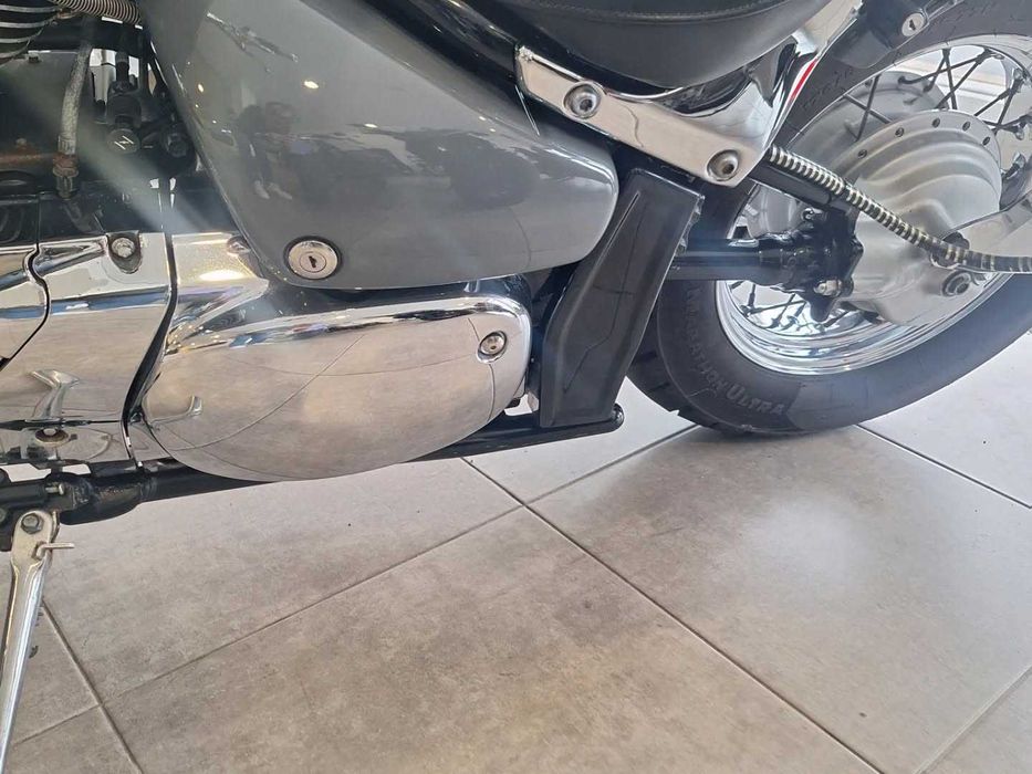 SUZUKI INTRUDER VL800