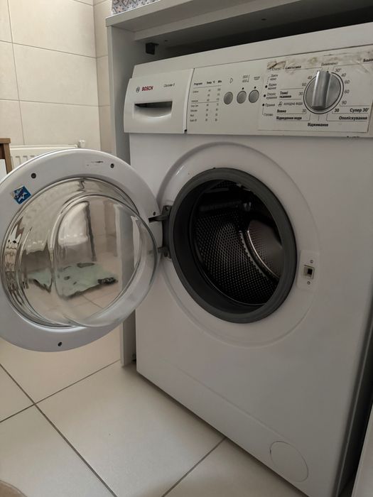 Продаю пральну машину Bosch
