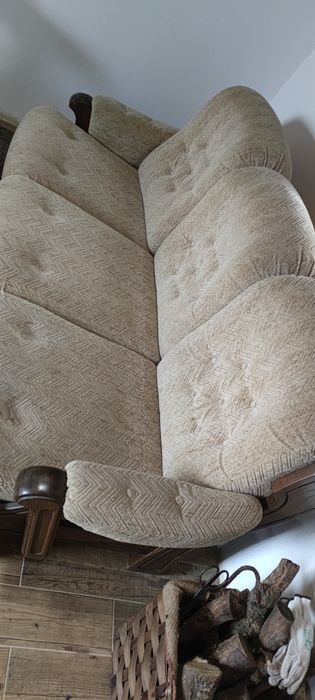 Sofá de 3 lugares e um sofá de 2 lugares