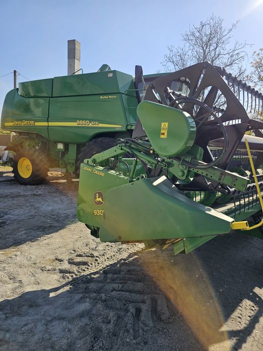 Продам комбаїн Джондир в гарному стані.