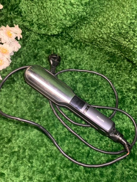 Випрямляч для волосся Philips HP4667 SalonStraight Pro XL