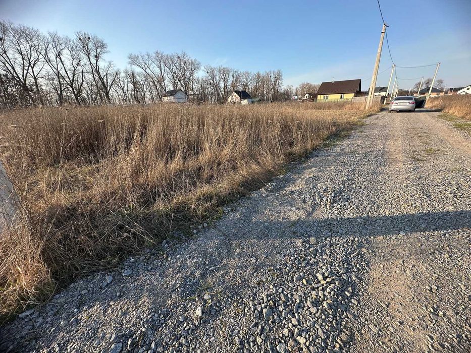 Продається земельна ділянка в Бохониках