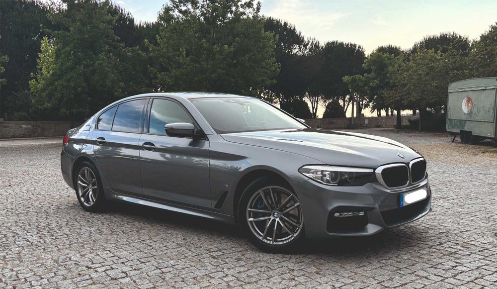 BMW 530e iPerformance Pack M c/IVA dedutível
