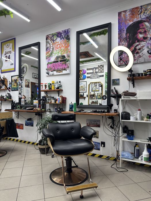 Sprzedam fotel barberski