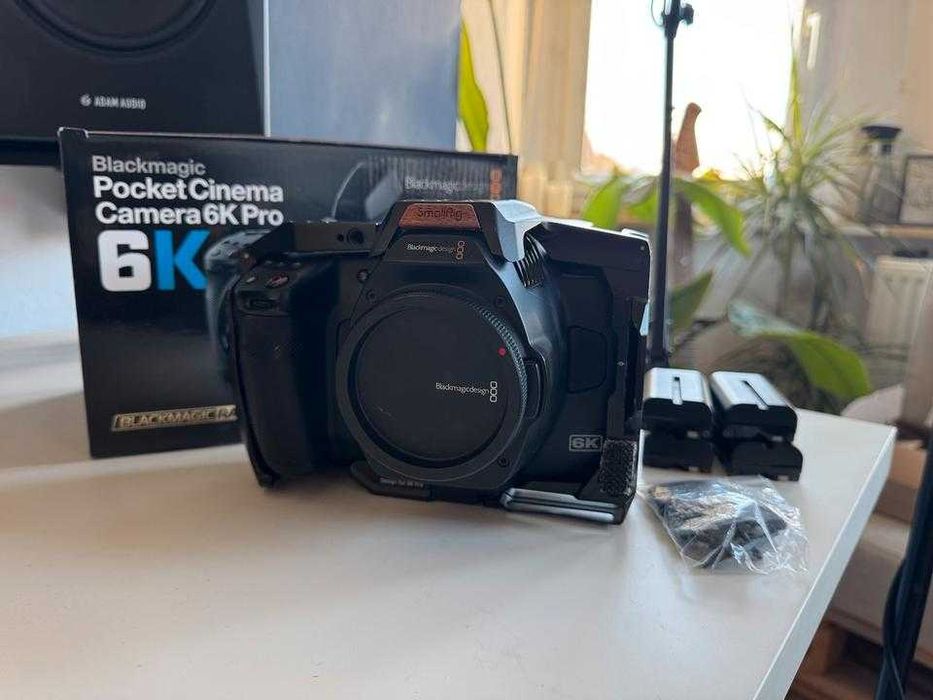 Blackmagic Pocket Cinema Camera 6K Pro