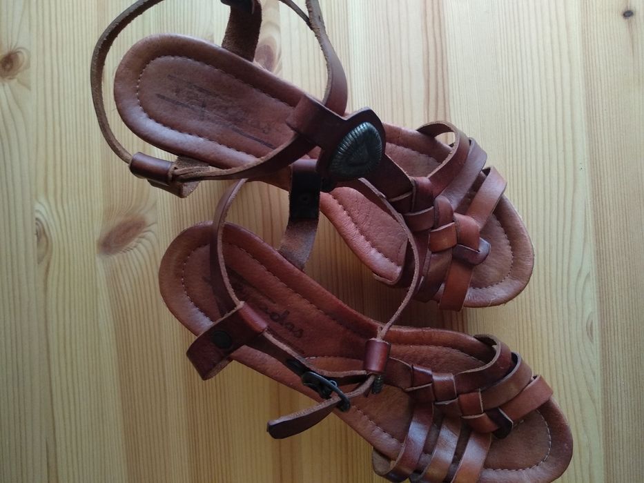 Chinelas Tapadas 38