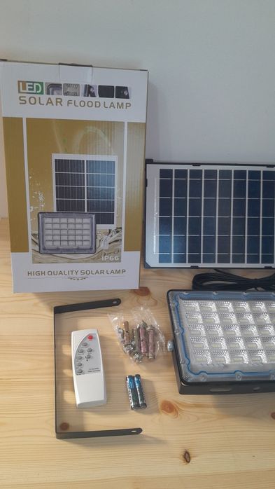 Painel Solar + Bateria + Projetor de luz LED