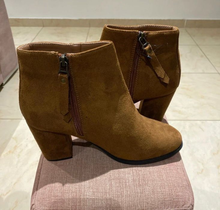 Vendo Botin novo