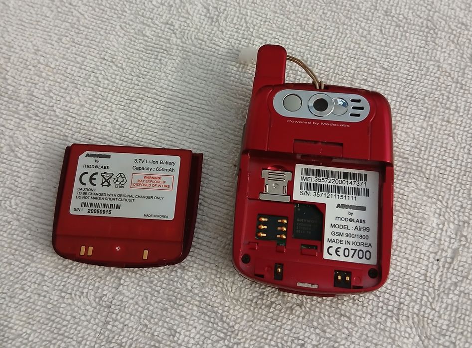 Mini Telémovel a faltar só Carregador