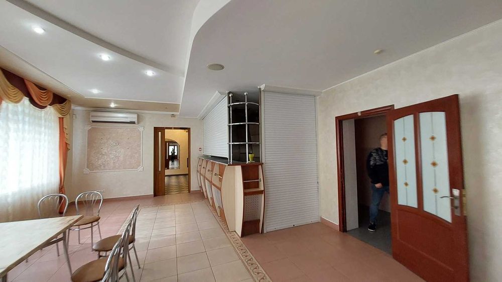 Оренда приміщення вільного призначення в Зарванцях