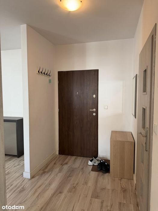 Dwupokojowe mieszkanie z balkonem i garażem