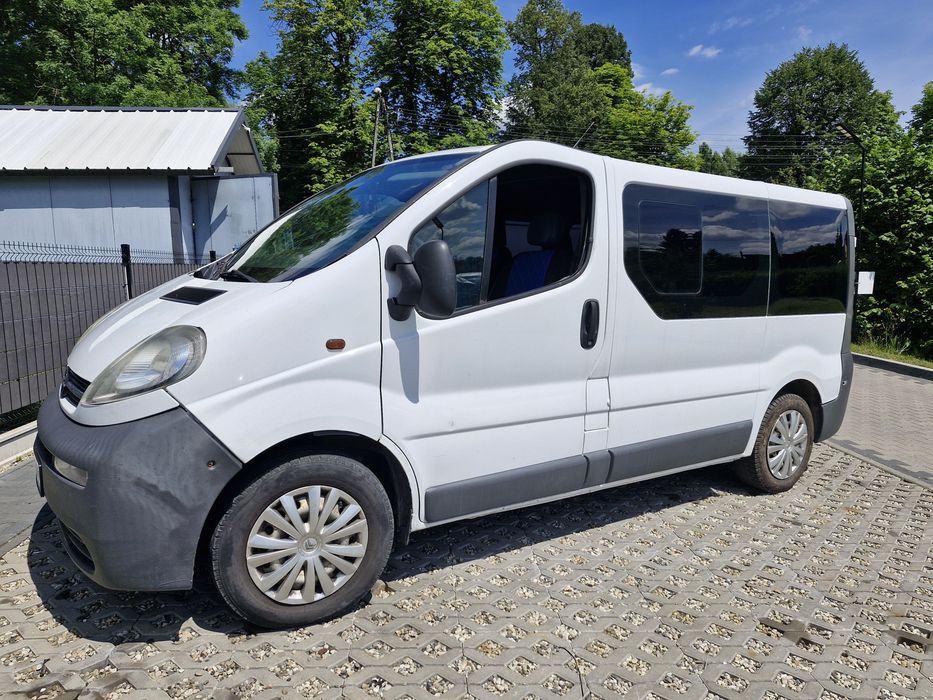 Wynajem samochodu dostawczego / wypożyczalnia van bus busa