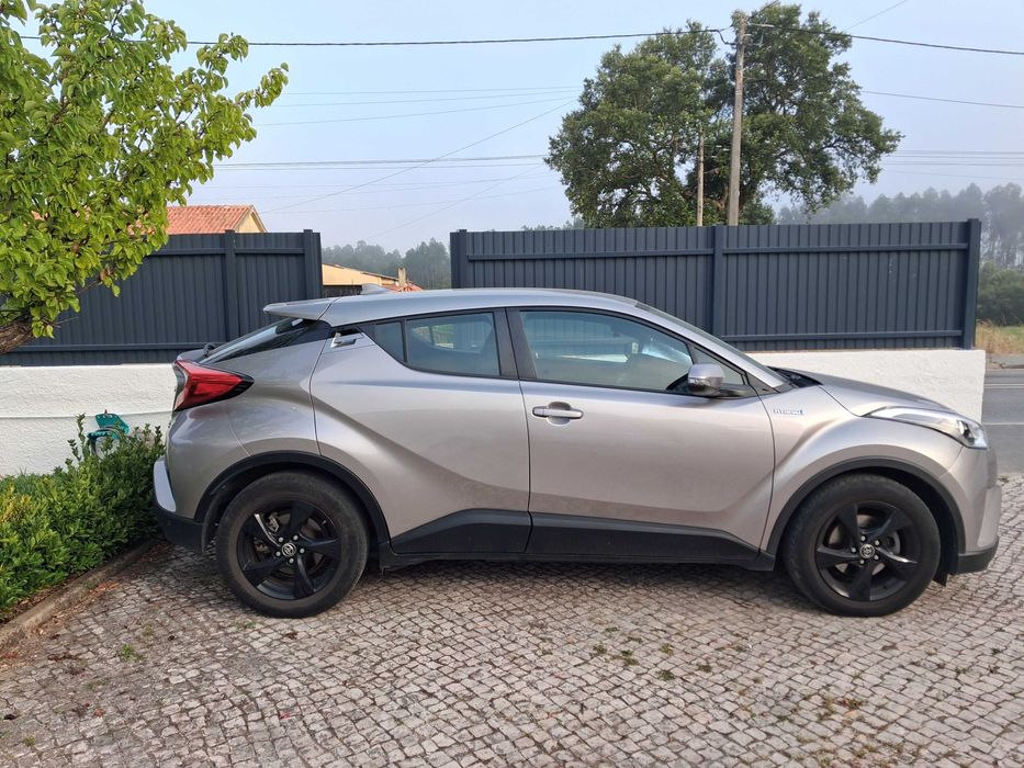 Toyota híbrido C-HR 1.8 Exclusive