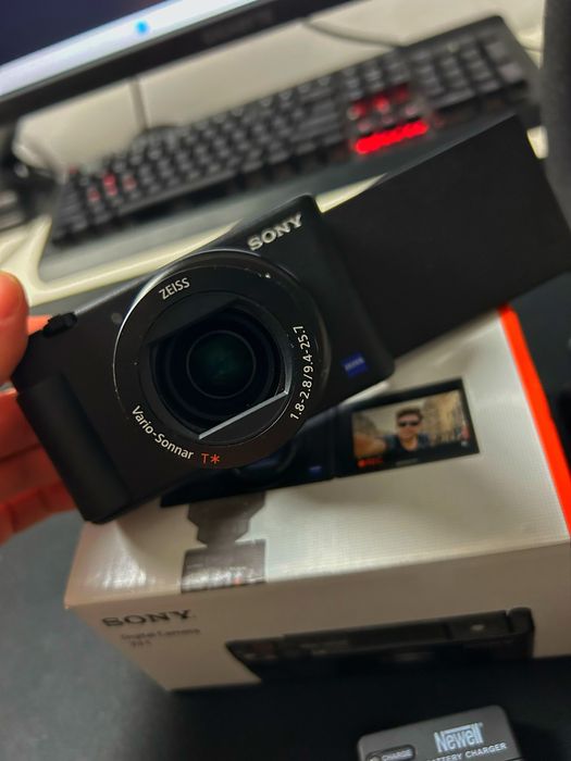 SONY ZV1 - GRATISY ,DOWOD ZAKUPY MEDIA EXPERT, JAK NOWY