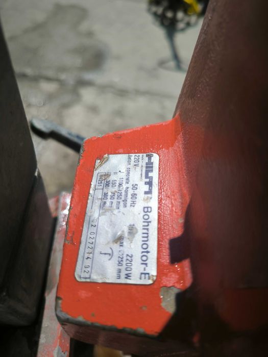 Wiertnica HILTI do betonu do 250mm używana