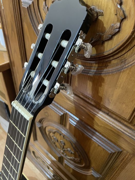 Guitarra acústica463519347345336324