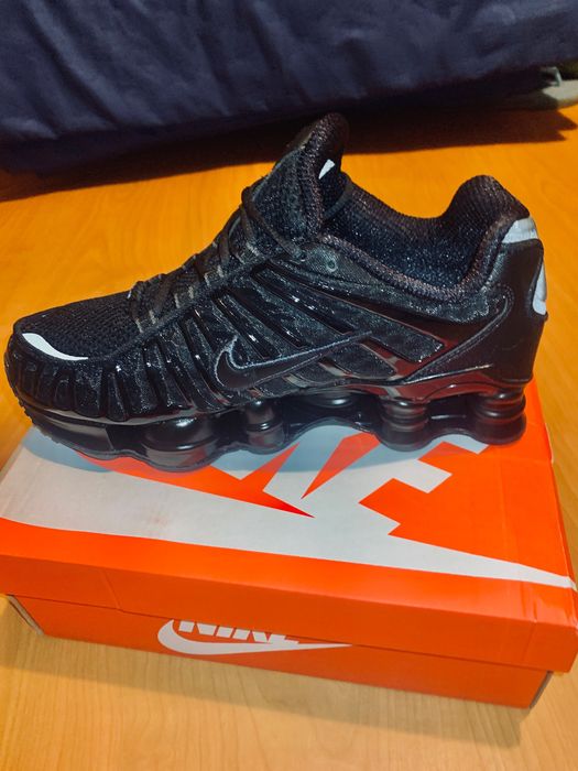 Nike Shox nova..
