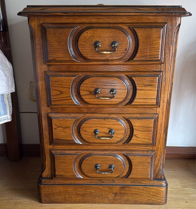 Vendo quarto de casal completo + Secretaria de escritório